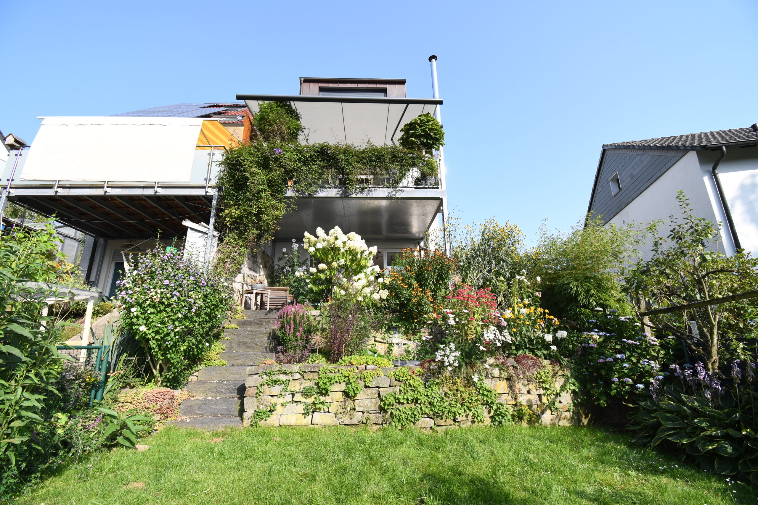 Professionell aufbereiteter Wohnbereich einer Immobilie von GuSa